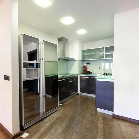 Emma 11 Apartment